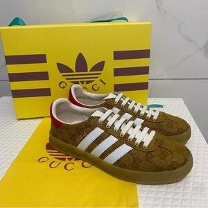 Gucci x adidas Men's Brown and White Sneakers